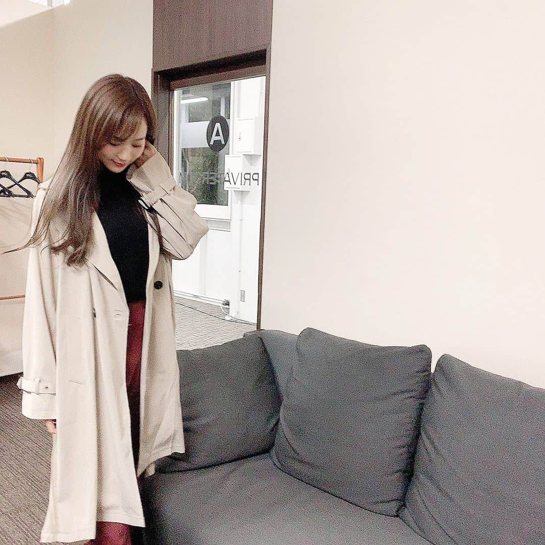 宮内ひかるのインスタグラム：「👗 ． #ootd #fashion #uniqlo #7things #frayid #コーディネート #トレンチコート #ユニクロ」