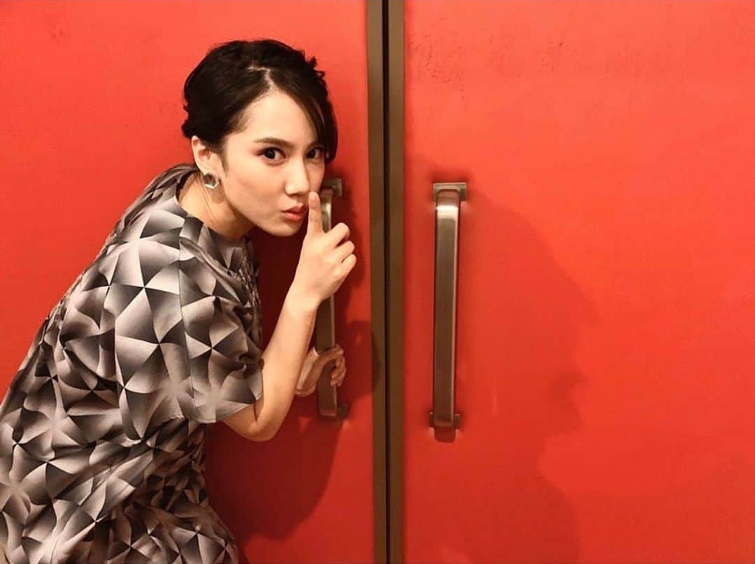 アツシナカシマのインスタグラム：「#atsushinakashima #アツシナカシマ #山本千尋 @chihirooyamamotoo」