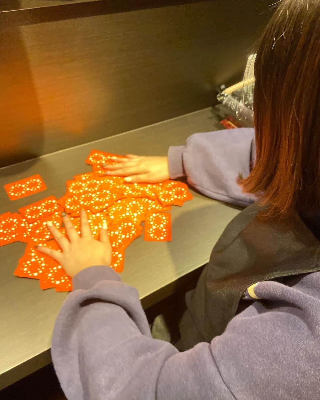 大阪ウシ子さんのインスタグラム写真 - (大阪ウシ子Instagram)「焼肉屋ですけど、 うちのバイトちゃんタロット占いもやります笑笑 気になる方はどーそ🔮🔯🥰 #石垣島 #ミナミ #大阪 #ミナミ焼肉 #大阪焼肉 #焼肉 #石垣牛 #ウシ子 #お一人様 #食べ歩き #ishigaki #宗右衛門 #宗右衛門焼肉 #ちょうしゅう #ゆがふ #焼肉好きと繋がりたい #タロット占い　#タロット　#占い」11月12日 21時14分 - choshu.yugafu.yakiniku