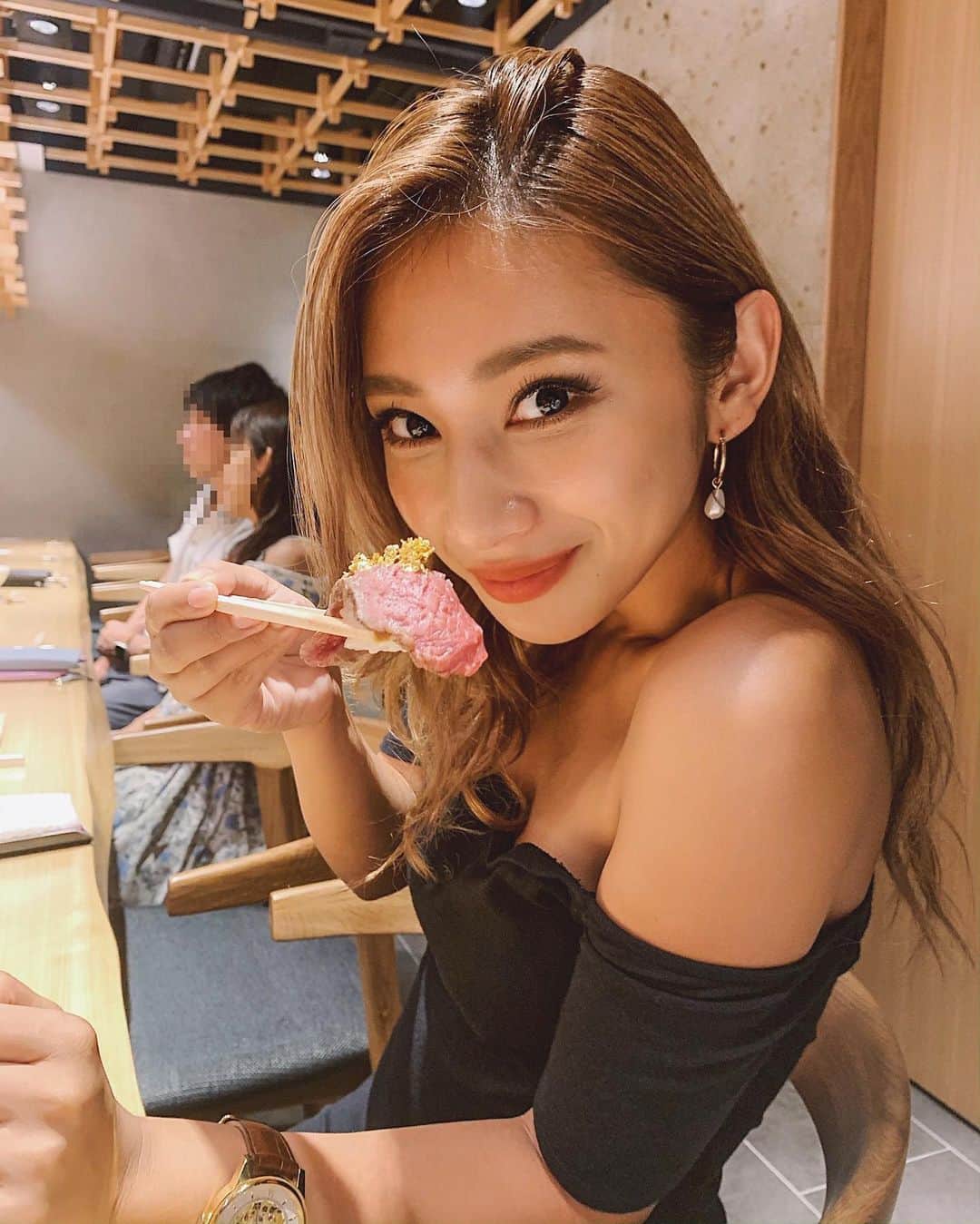 新井ニーニャのグルメインスタ