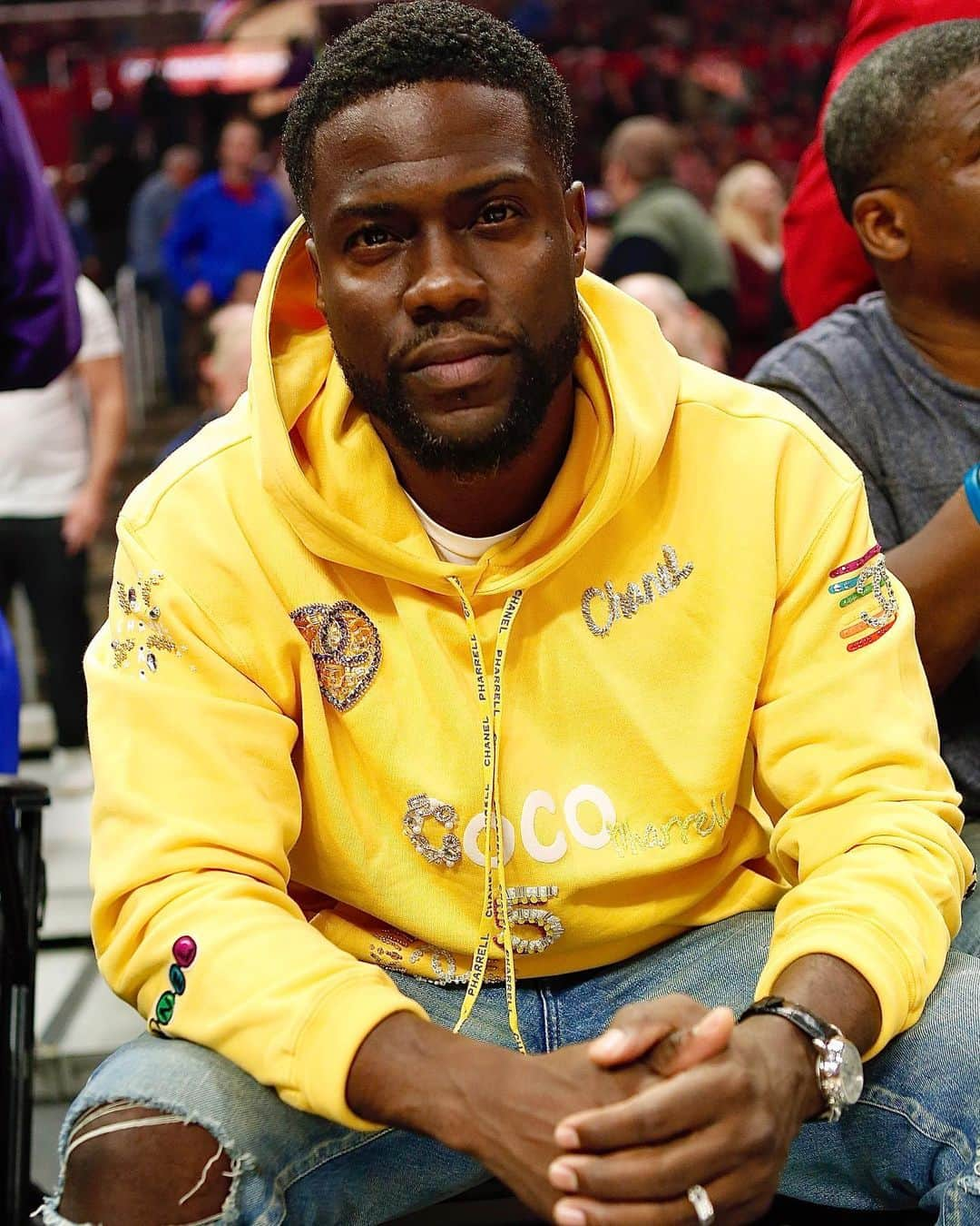 NBAさんのインスタグラム写真 - (NBAInstagram)「@kevinhart4real courtside for @raptors/@laclippers in LA! #NBACelebRow」11月12日 13時14分 - nba