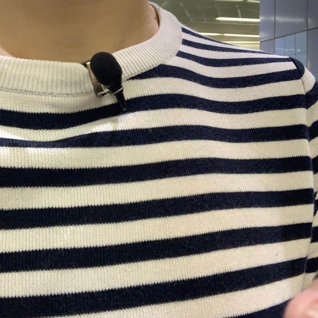 前田真理子のインスタグラム：「間違えてマイクを付けたまま帰ってしまい、最長記録、駅まで行ってしまいました🤦🏻‍♀️よくオッチョコと言われます😳」