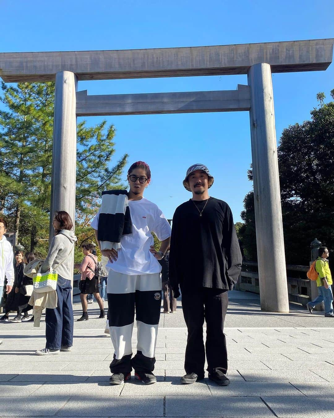 高木琢也さんのインスタグラム写真 - (高木琢也Instagram)「伊勢神宮⛩ #外宮 から #内宮 へ #伊勢神宮 #ちょー晴れ☀️ #きよきよ旅」11月12日 14時51分 - takagi_ocean