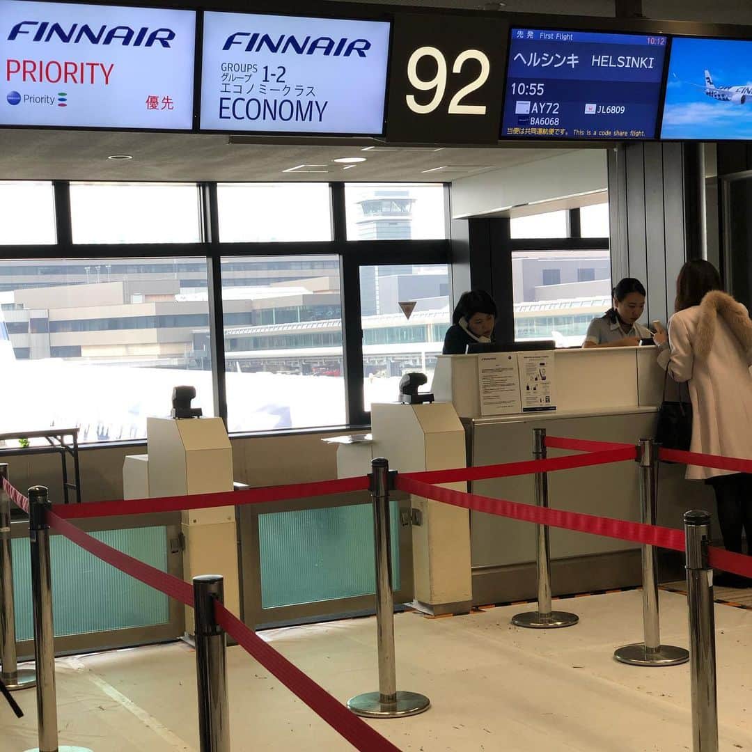 中岡由佳さんのインスタグラム写真 - (中岡由佳Instagram)「成田空港〜フィンエアーでフィンランドヘルシンキへ。トランジットでミラノへ到着。機内でマリメッコのカップがお洒落。イタリアを旅します。 #finnair #helsinki #Milan」11月12日 15時31分 - yuka_nakaoka