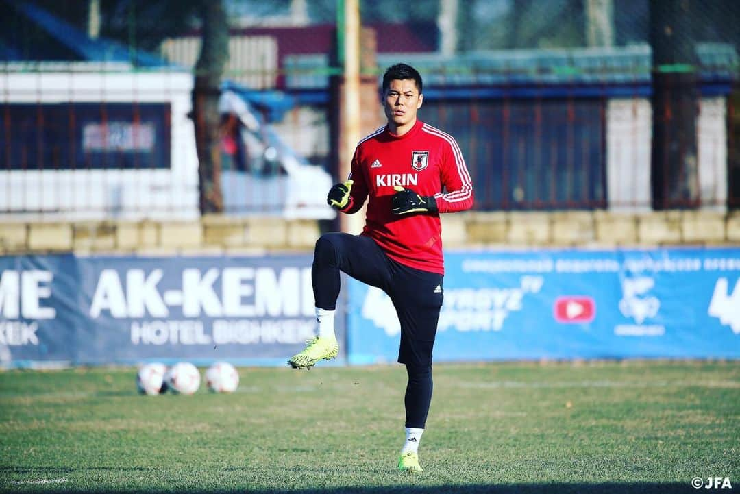 川島永嗣さんのインスタグラム写真 - (川島永嗣Instagram)「Focus🇯🇵 For worldcup qualification 2022 vs Kyrgyzstan.  #worldcup#qualifications#2022#kyrgystan#japan」11月12日 16時18分 - eijikawashima01