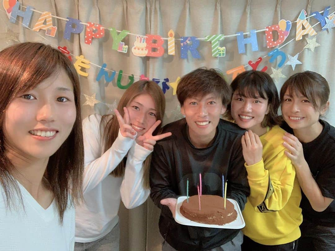 守屋都弥さんのインスタグラム写真 - (守屋都弥Instagram)「11月10日 たかさん誕生祭🥳🎂 おめでとうございました！ さめさんのお料理全部美味しかった~🤤♡ #高瀬愛実 #11月10日 #誕生日 #おめでとうございます」11月12日 16時26分 - miyabimoriya__