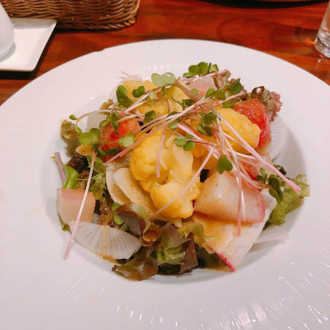 休日課長さんのインスタグラム写真 - (休日課長Instagram)「本日のランチ。野菜たくさん。美味しかった！ごちそうさまでした！」11月12日 16時39分 - kyujitsu_kacho