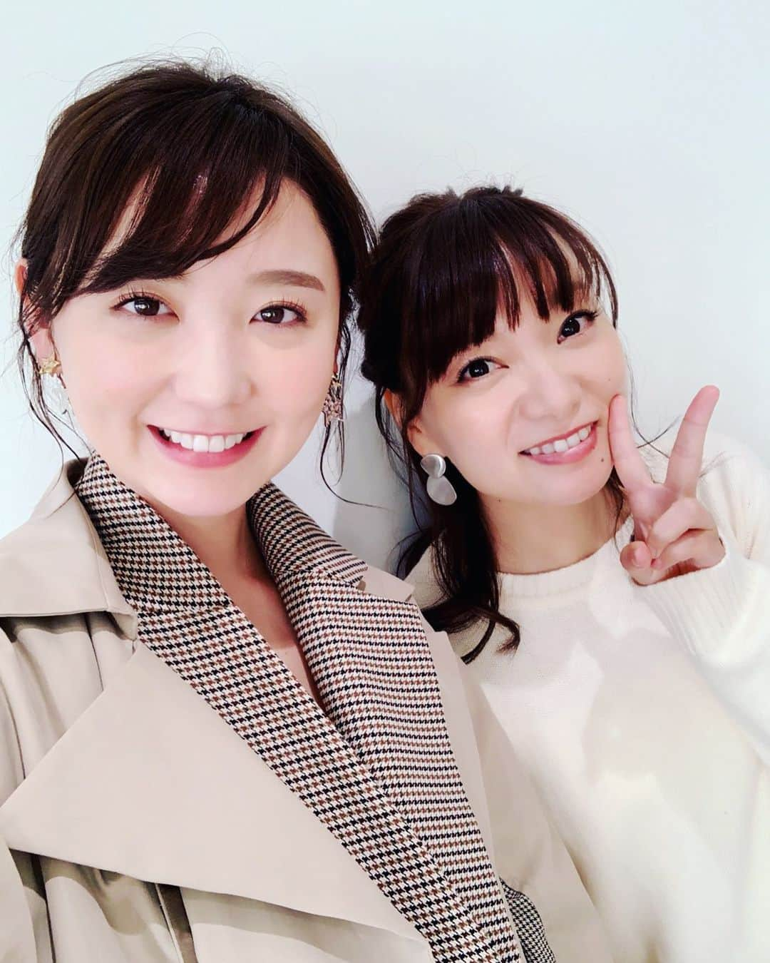 保田圭さんのインスタグラム写真 - (保田圭Instagram)「今日はおのののかちゃんとロケでした♡ののかちゃん顔小っさいから、私も遠近法で小顔に。笑　#ブログもよければご覧下さい」11月12日 17時22分 - keiyasuda1206