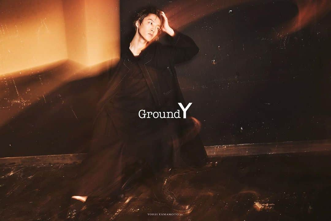 森田美勇人さんのインスタグラム写真 - (森田美勇人Instagram)「Ground Y  この度「Ground Y」さんに11月22日(金)から渋谷PARCO2階でオープンされる「Ground Y」直営3号店舗で#森田美勇人 と#長妻怜央 をオープ二ングキーヴィジュアルとして起用していただきました。  いつの日かモデルとしてヨウジヤマモトさんの服を着ることを夢見て常にイメージしていました。  ぎりぎりのお金で買ったジャケットは宝物です。  ありがとうございました。  また次なるステップを目指してがんばります！  ぜひお越しください！  #yohjiyamamoto #groundy #shibuyaparco #7order #sevenorder #ヨウジヤマモト #グラウンドワイ #森田美勇人 #長妻怜央」11月12日 17時32分 - myutomorita_official