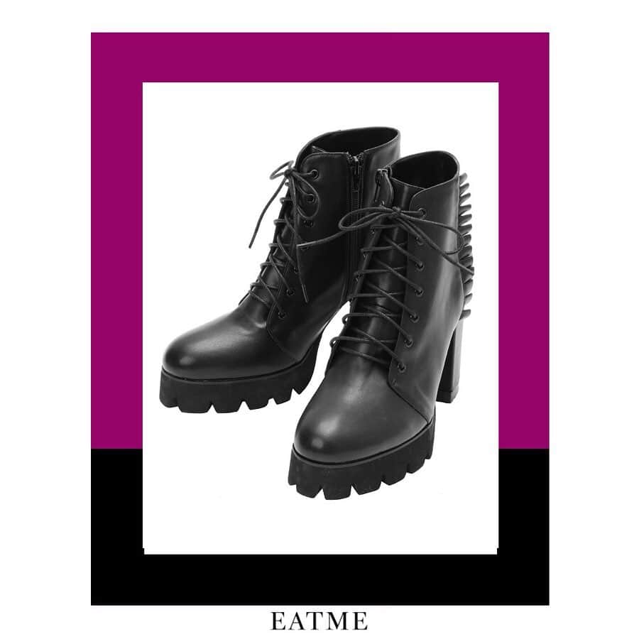 EATMEさんのインスタグラム写真 - (EATMEInstagram)「11.12 update... #EATME #NOVEMBER #NEW #ITEM #🌹 ベルト、ブーツ➡︎11.12再入荷予定 . TOP画面のURLからEATME WEB  STOREをCHECK💁🏻‍♀️ @eatme_japan . フェイクレザークロスベルト（ #BELT ） ¥4,600（+tax） COLOR:BLK . チャンキーヒールショートブーツ（ #BOOTS ） ¥13,880（+tax） COLOR🎨:MIX.PNK.BLK SIZE📐:S（22.5cm) M（23.5cm）、L（24.5cm） . #EATME_STYLING #eatmejapan #イートミー #fetishmode #2019aweatme #VINTAGEAFTERNOONTEA #益若つばさ #tsubasamasuwaka #fashion #japan #tokyo #harajuku #osaka #umeda #原宿 #大阪 #梅田エスト #instagood #like4like」11月12日 18時03分 - eatme_japan