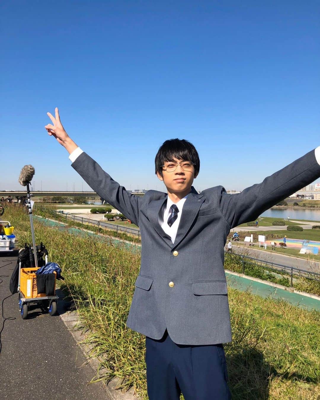 【公式】俺の話は長いのインスタグラム：「雲ひとつない快晴です☀️ 満と陸の、２人のシーンの撮影に来ています🤗 とても清々しい空気の中、第7話を撮影中です‼️🎬🎥 #俺話 #生田斗真 #水沢林太郎 #快晴」