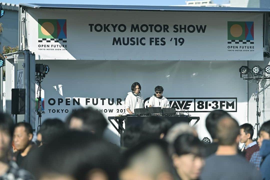 GO AKIMOTOさんのインスタグラム写真 - (GO AKIMOTOInstagram)「Thank you😎🖤 #repost @tms_jpn ・・・ .﻿ TOKYO MOTOR SHOW MUSIC FES ‘19﻿ 11.4 mon ﻿ ﻿ Yuya Nara & Go Akimoto﻿ ﻿ ﻿ #tms2019 ﻿ #東京モーターショー2019﻿ #tokyomotorshow2019﻿ #musicfestival」11月12日 19時46分 - go_akimoto