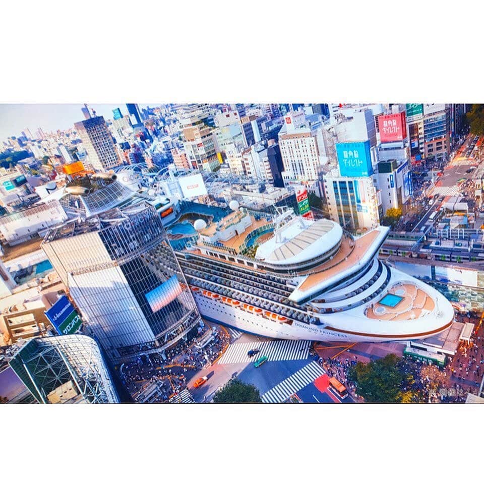 石橋奈美さんのインスタグラム写真 - (石橋奈美Instagram)「田園都市線の渋谷駅構内、プリンセス・クルーズの広告出てます。  駅ホームの扉横にも映像が流れてて凄かった！！ その時のヘアメイク三輪さんと見に行きました♪♪ 11/17まで出ているので近くを通ったら是非！！ プロフィールのURLから動画見てください。  #プリンセスクルーズ　#船 #渋谷駅ジャック #田園都市線　#渋谷に船舶 #豪華客船　#NMTinc. #NamiIshibashi  https://www.youtube.com/watch?v=RuXTq2YvBbI」11月12日 22時11分 - ishibashi.nami