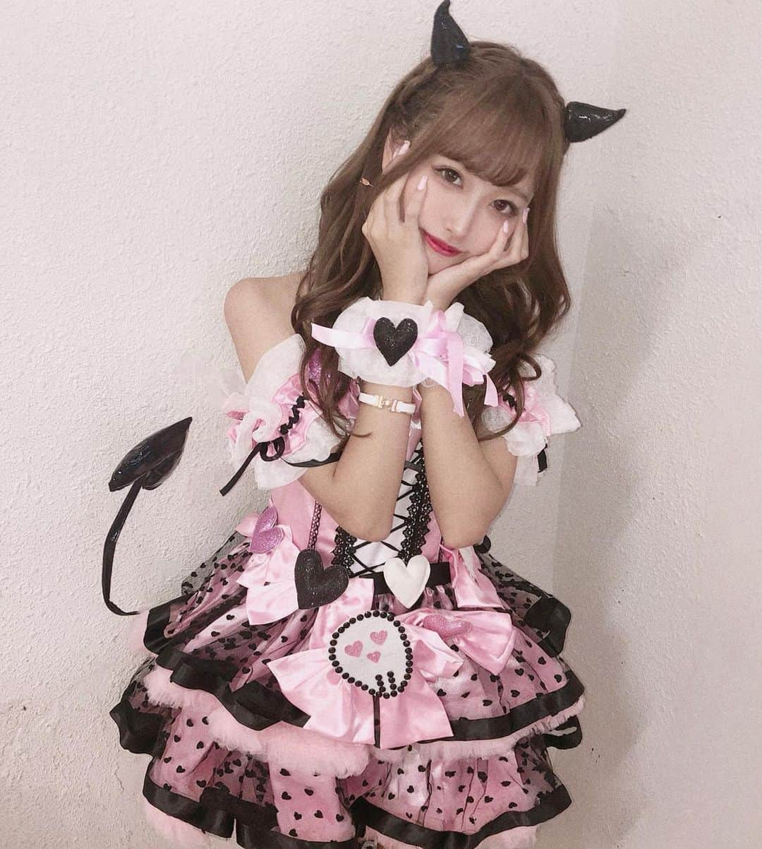 さきぼんさんのインスタグラム写真 - (さきぼんInstagram)「わるきー🖤🖤 イベントで着たの～₍ ᐢ. ̫ .ᐢ ₎ . . #量産型 #量産型ヲタク #隠しきれないヲタク #わるきー #アイドル #idol #コスプレ ##cosplay #akb48 #nmb48 #渡辺美優紀 #さきぼんハロウィン🎃 #さきぼんコスプレ #さきぼんイベント」11月12日 22時28分 - sakibon69