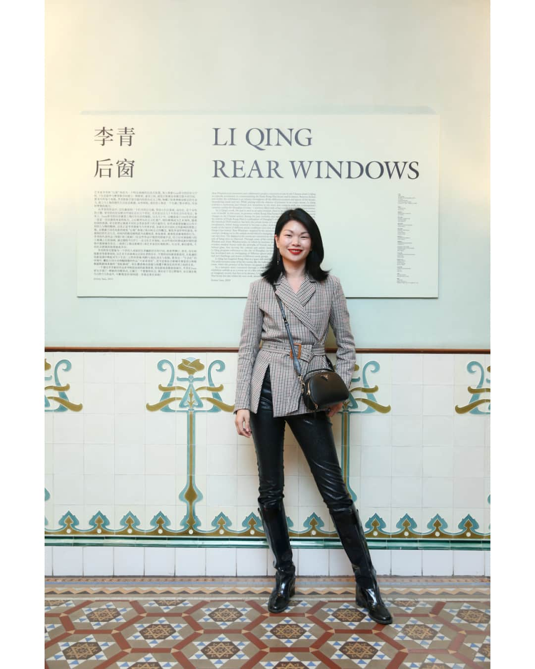 プラダさんのインスタグラム写真 - (プラダInstagram)「The opening event of #RearWindows took place at @prada #RongZhai in Shanghai on 6 Nov.  At the presence of the artist Li Qing and the curator Jérôme Sans, more than 1,400 guests from art, fashion and design fields attended the event. Among them artists Li Shan, Almine Rech, Mai ZI, Lv Yan and Mark Rappolt attended the event.  On view until 19 Jan 2020 at #prada #RongZhai  With the support of #fondazioneprada」11月12日 22時28分 - prada