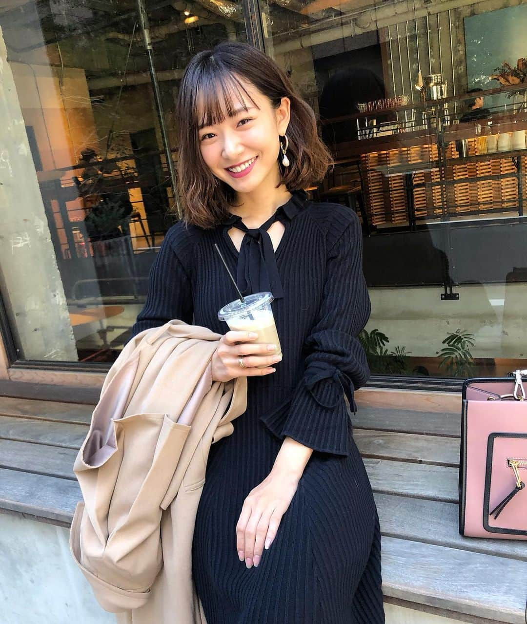 西川瑞希（みずきてぃ）さんのインスタグラム写真 - (西川瑞希（みずきてぃ）Instagram)「@cheriemona_official のミーティングしてきました🌹 ニットワンピースだったので綺麗感はヒールで// . ちなみに新しいヒールは低めのヒールで足にしっかりフィットしてくれて1日履いていても全然疲れなくて、履き心地はとても追求したところだから履いていて嬉しくなりました❤︎スタッズ付きのデザインもあるからよかったら是非見てみてください✨ . それから今日はBDイベントの当選通知も届いたみたいで"当たったよ〜"のお声を沢山聞けてより当日がたのしみになりました😍 . 会える皆様、沢山楽しみましょうね//今回来られない皆様も別の機会でまたお会いできますように❤︎ . @cheriemona_official #cheriemona #meeting #秋冬コーデ #トレンチコート #ニットワンピース」11月12日 22時33分 - mizuki_nishikawa_