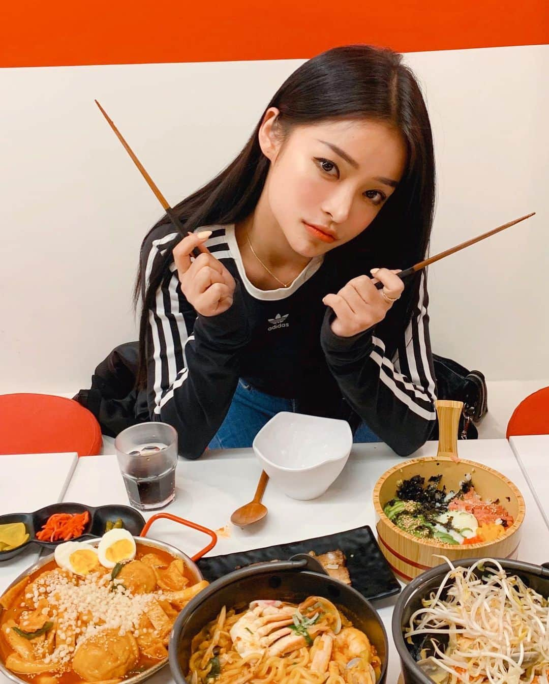 カン・ギョンミンさんのインスタグラム写真 - (カン・ギョンミンInstagram)「🍜 신사에 OMG 맛집 찾았어요 🍲 떡볶이 꼭 드셔야합니다 여러분 ••• 내일도 가야지 🤦🏻‍♀️ #오나시짬뽕2호점 #굠민냠냠탐방🍽」11月12日 23時20分 - kkmmmkk