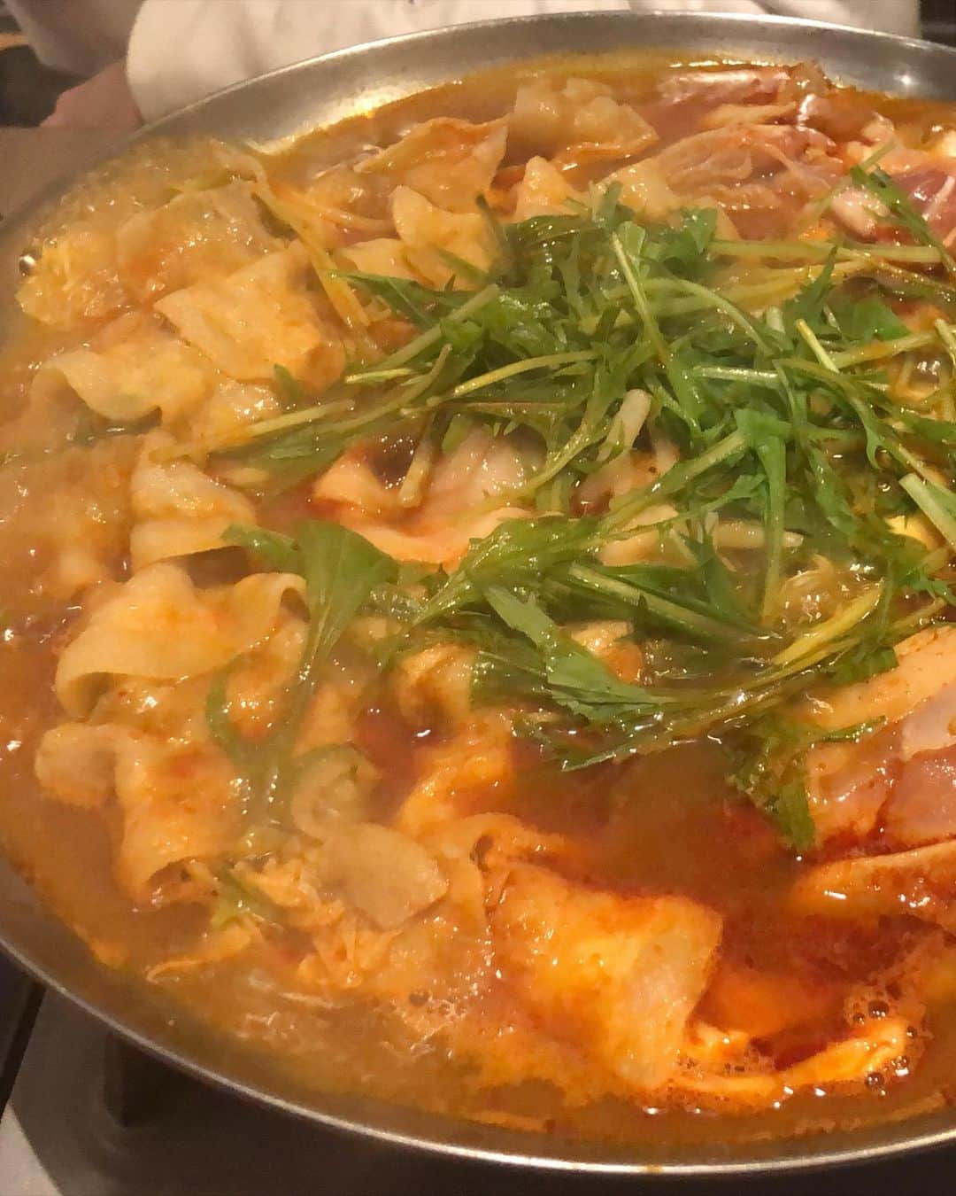 ゆずの小町天王寺店のインスタグラム：「チゲ鍋です！辛さと暑さで寒さ吹っ飛び！！」