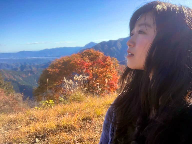 佐々木心音さんのインスタグラム写真 - (佐々木心音Instagram)「秋を感じながら 風を感じながら 雲を感じながら 空を感じながら . しあわせ . . #japanesespot #autumn #fall #japanesegirl #sky #wind #cloud #mist #sun #iamhappy #instagood #trip #holyground #actress #singersongwriter #kokonesasaki #秋を感じる #五感で楽しむ #幸せな時間 #澄んだ空気 #神聖なる場所へ #旅に出た #ここはどこでしょう #新しいあたし #佐々木心音」11月12日 23時37分 - sasakikokone