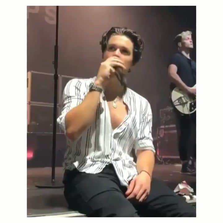 コナー・ボールのインスタグラム：「Can we take a moment just to appreciate Brad Simpson 👼 //Credit to owner//」