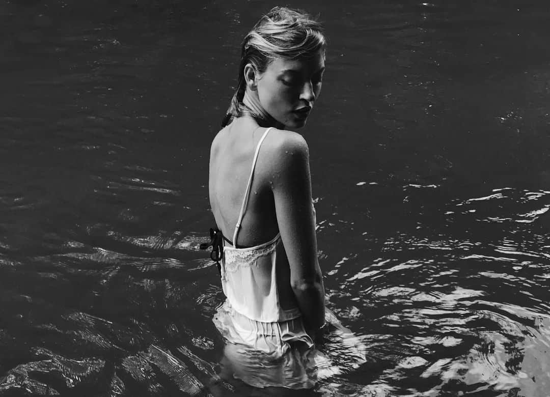 マーサ・ハントさんのインスタグラム写真 - (マーサ・ハントInstagram)「take me to the river @helenachristensen」11月13日 0時10分 - marthahunt