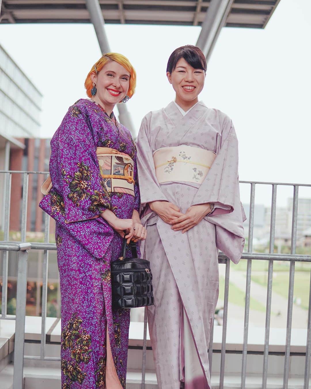 Anji SALZさんのインスタグラム写真 - (Anji SALZInstagram)「Did you already read my blog post about my meeting with Ms. Yoshida who is a professor and did several researches on kimono economics? I was invited as a guest speaker at the Osaka campus of the Ritsumeikan University 👩🏻‍🎓 Wrote down something I learned from the talk with sensei and hearing the thoughts of the students 🥰❤️ 💫salz-tokyo.com💫 ブログ読みましたか？ この間は立命館大学の大阪キャンパスにお邪魔しました☺️💖 吉田満梨先生にゲストスピーカーとして誘って頂き、とても感動しました。 私も色々勉強になりました！🙋🏻‍♀️❤️」11月13日 0時36分 - salztokyo