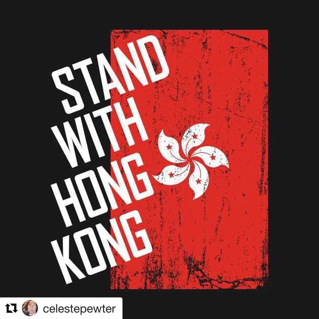 カリスマ・カーペンターさんのインスタグラム写真 - (カリスマ・カーペンターInstagram)「#Repost @celestepewter with @get_repost ・・・ Your periodic reminder: we can’t let Hong Kong fade from the news. Protestors were shot at and allegedly rammed by police yesterday.  Let Senators know you want a vote on #HR3289, the Hong Kong Human Rights and Democracy Act ASAP. This is the bill which pass the House in October, and it’s inexcusable the Senate hasn’t acted yet. Script in second picture. #StandwithHongKong #BeWater #AddOil」11月13日 1時05分 - charismacarpenter