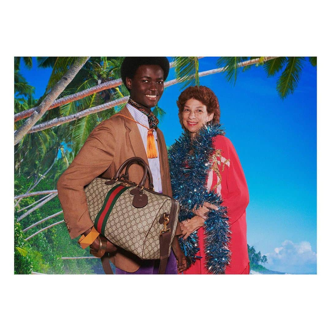 グッチさんのインスタグラム写真 - (グッチInstagram)「Getting into the festive spirit for #GucciGift, with luggage for the trip, a duffle crafted in GG motif, with the Web stripe, GG hardware and leather trim by @alessandro_michele. #GucciCruise20 #AlessandroMichele Discover more through link in bio. Photography: @hannamoon69」11月13日 1時27分 - gucci