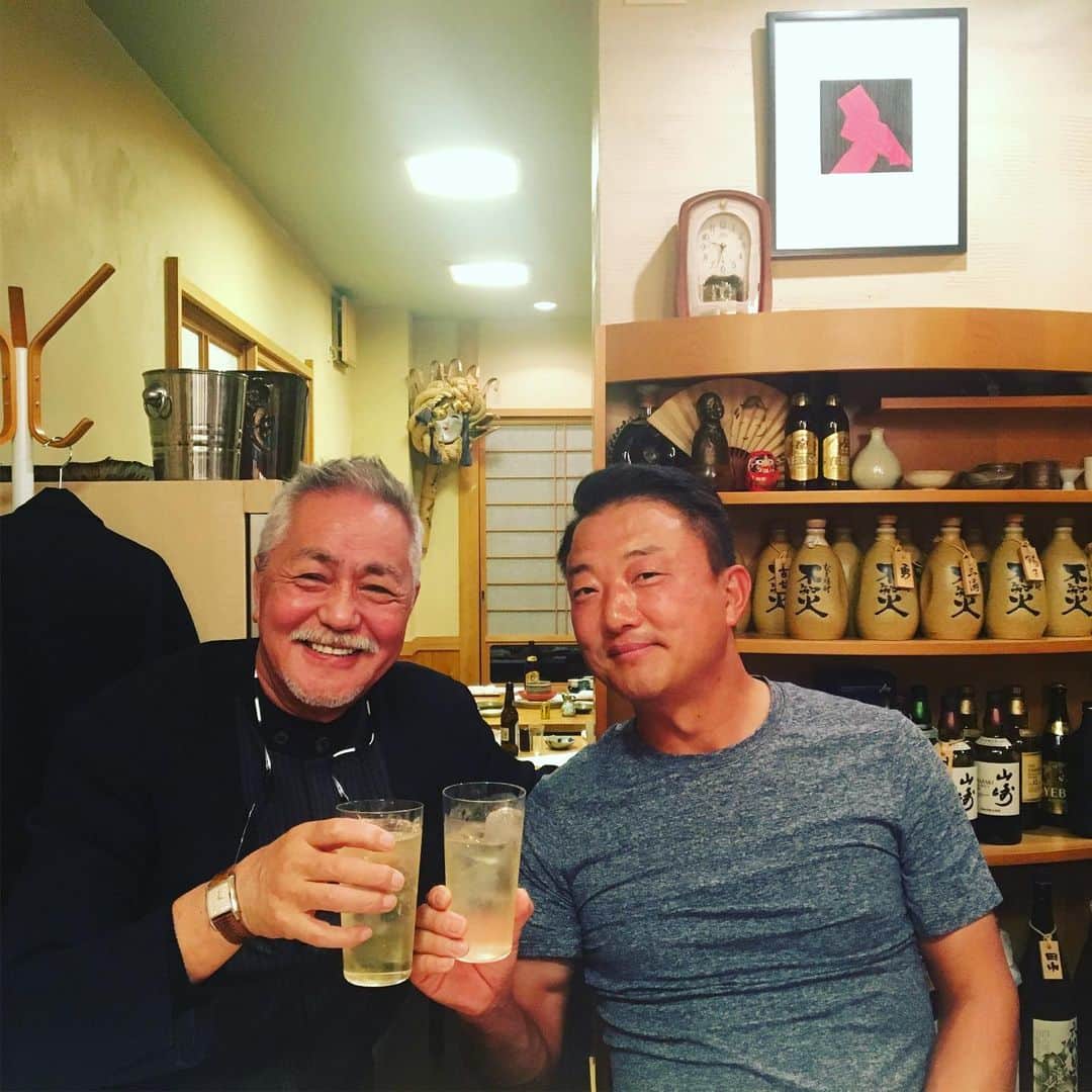工藤村正のインスタグラム：「あっという間に時は過ぎ、山奥の大木さえも枯れ朽ちる。青年の木は周りを凌駕するようにフフッとしか微笑まず…さらに天空へと伸び続け思いの果てにその指先で触れる事だろう…男子本懐」