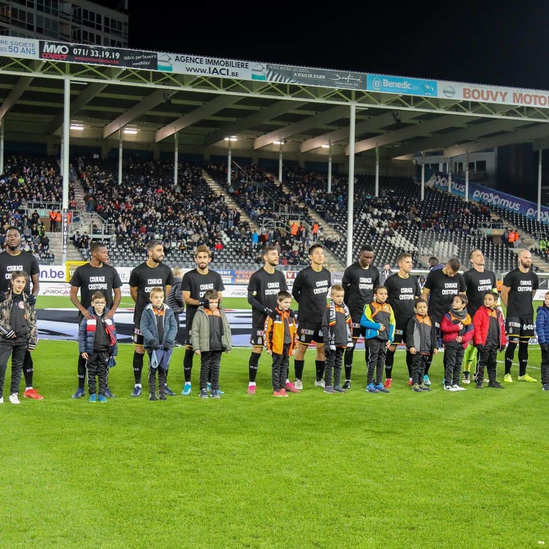 森岡亮太のインスタグラム：「・ Great win 👏👏👏 ・  #rcsc  #jupilerproleague  #belgium」