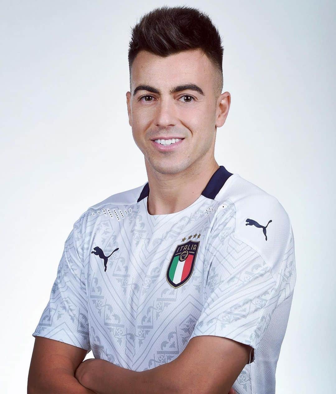 ステファン・エル・シャーラウィさんのインスタグラム写真 - (ステファン・エル・シャーラウィInstagram)「New Kit 🔥🇮🇹⚪️ @azzurri  #White #Italy #Euro2020」11月13日 2時49分 - stewel92