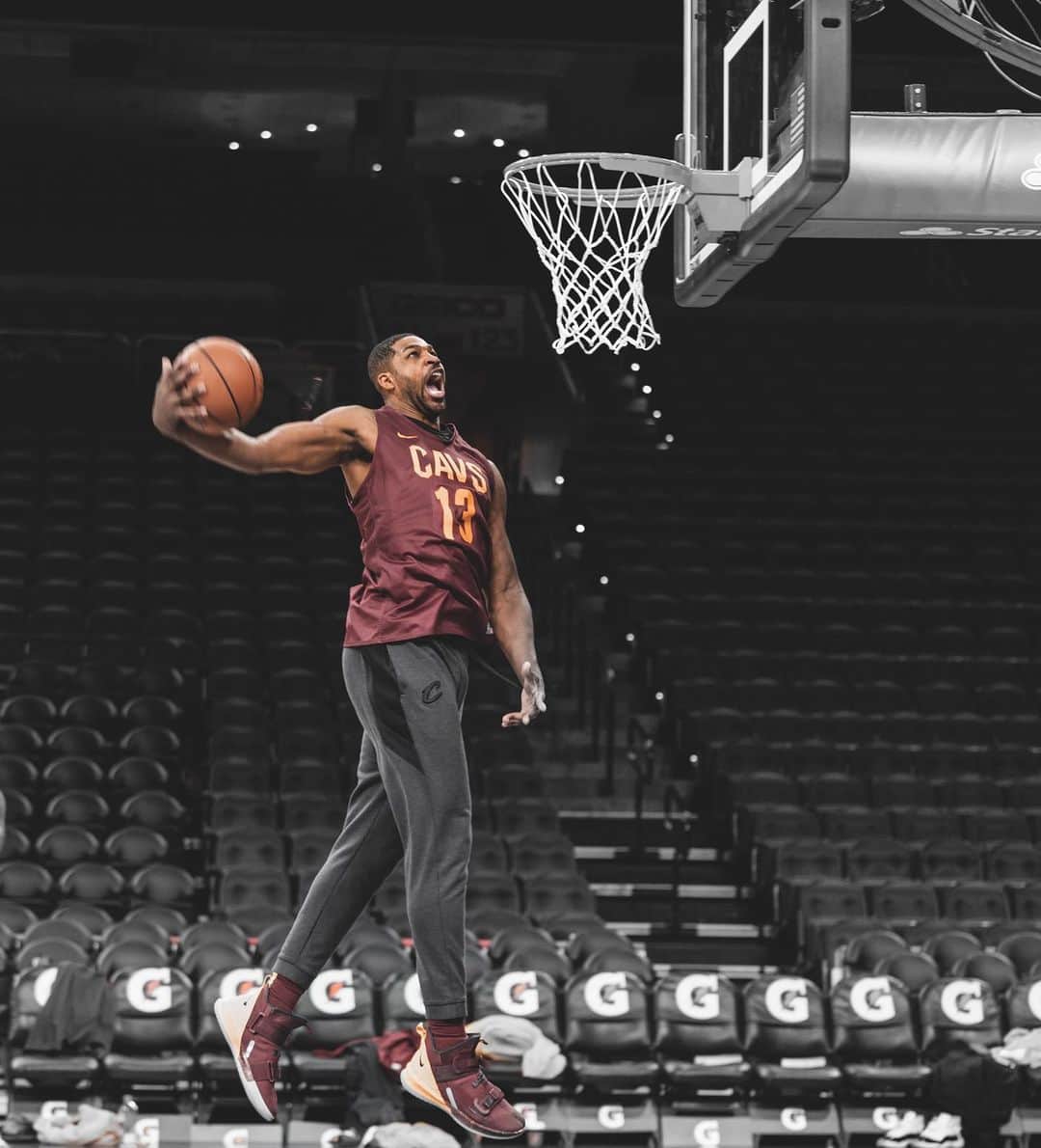 トリスタン・トンプソンのインスタグラム：「Morning Shootaround 🐰  Leggo 😤🤧」