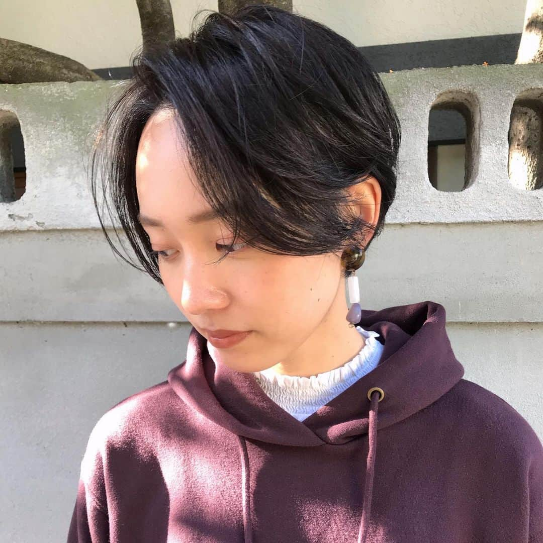 ショートヘアカタログ・紺野 善仙のインスタグラム