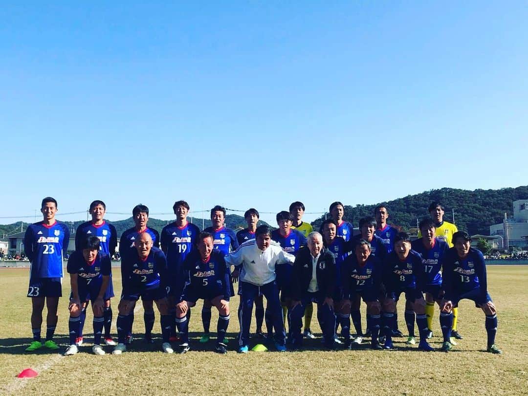 吉原宏太さんのインスタグラム写真 - (吉原宏太Instagram)「11月10日に栃木県足利市で開催されたドリームサッカーに参加させて頂きました。ʕʘ̅͜ʘ̅ʔ  天気も良く沢山の方が観に来てくれました。  岡野さんのロングランPKや名波さんのFK、レジェンド選手のプレーに会場も大盛り上がりでした。(o'ー'o)  ボクはというと左サイドの出場で全くダメダメでした。w(ﾟ△ﾟ)w  でも楽しかったので良いね！⚽️ 次は12月15日の成田市は中台運動公園陸上競技場で開催されますよ！  お近くの方は是非遊びにいらしてください。(( ＾∀＾ )) #ドリームサッカー #日本代表ob  #レジェンド #足利市」11月13日 14時54分 - kotayoshihara