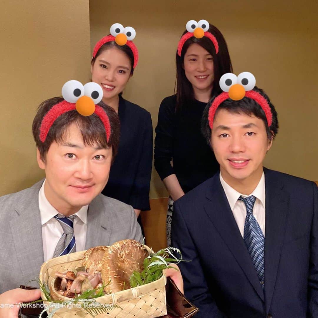 山岸久朗さんのインスタグラム写真 - (山岸久朗Instagram)「1月から、さらに新人イケメン弁護士を採用します。顧客の皆さま、宜しく可愛がってやってください。僕が大阪で一番好きな店で、ありえないくらい大きい松茸をご馳走してプレッシャーをかけときました。笑 #松弥 #西天満グルメ  #山岸久朗 #山岸弁護士 #山岸弁護士が飯テロ中」11月13日 6時59分 - yamaben