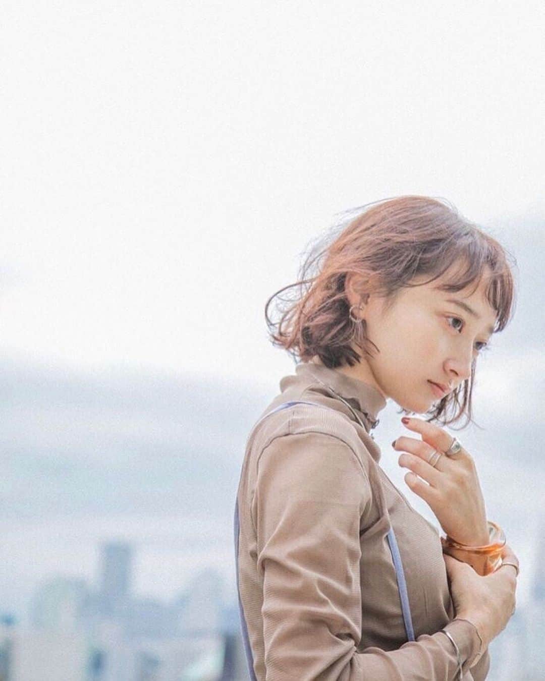 磯俣愛さんのインスタグラム写真 - (磯俣愛Instagram)「みんなおはよう！！！！ それぞれ頑張ることがあると思うけど やりきろう！！！！！休み時間は激休も~(°▽°) . . . 全てが好きすぎる @zacc_miyagawa  @yashironao  いつもありがとうございます♡ . . . #作品撮り#ボブ#ナチュラルメイク#素肌#被写体#ゆるふわボブ#ラベンダーベージュ#雰囲気#朝感#透明感」11月13日 6時59分 - ai_isomata