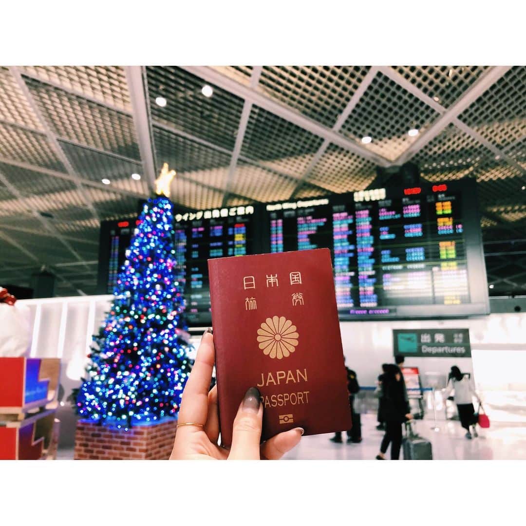のインスタグラム：「1泊2日の弾丸旅行へ。 #✈️ #shortvacation  #naritaairport  #成田空港 #いってきます #まりなる #津田麻莉奈」