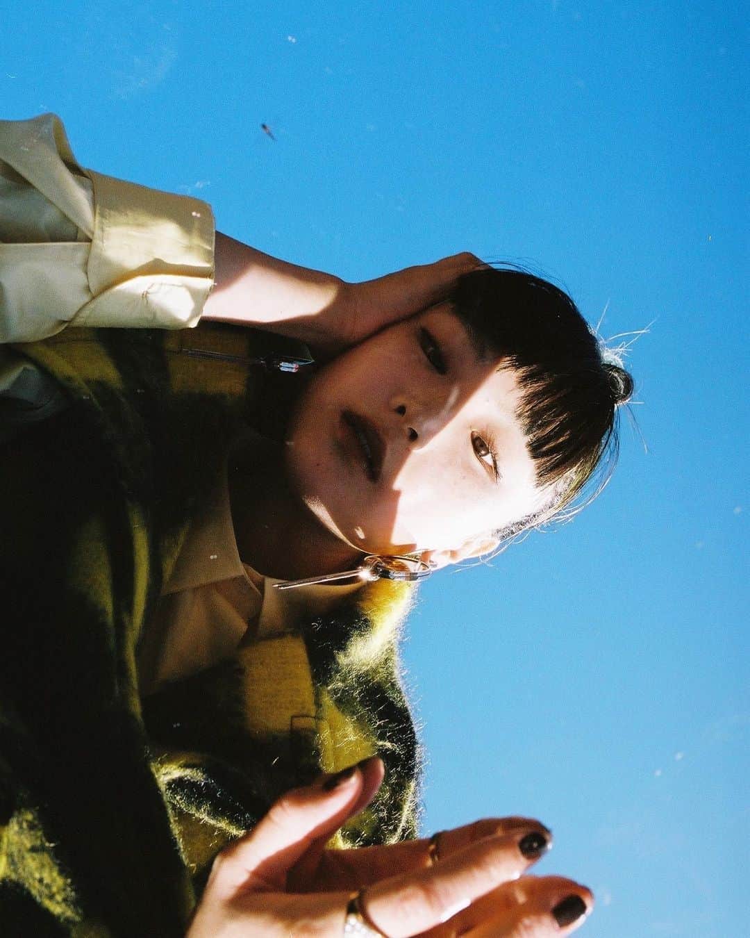 Young Juvenile Youthのインスタグラム：「Musician & Coat🧥For GINZA  @maisonmargiela @ginzamagazine」