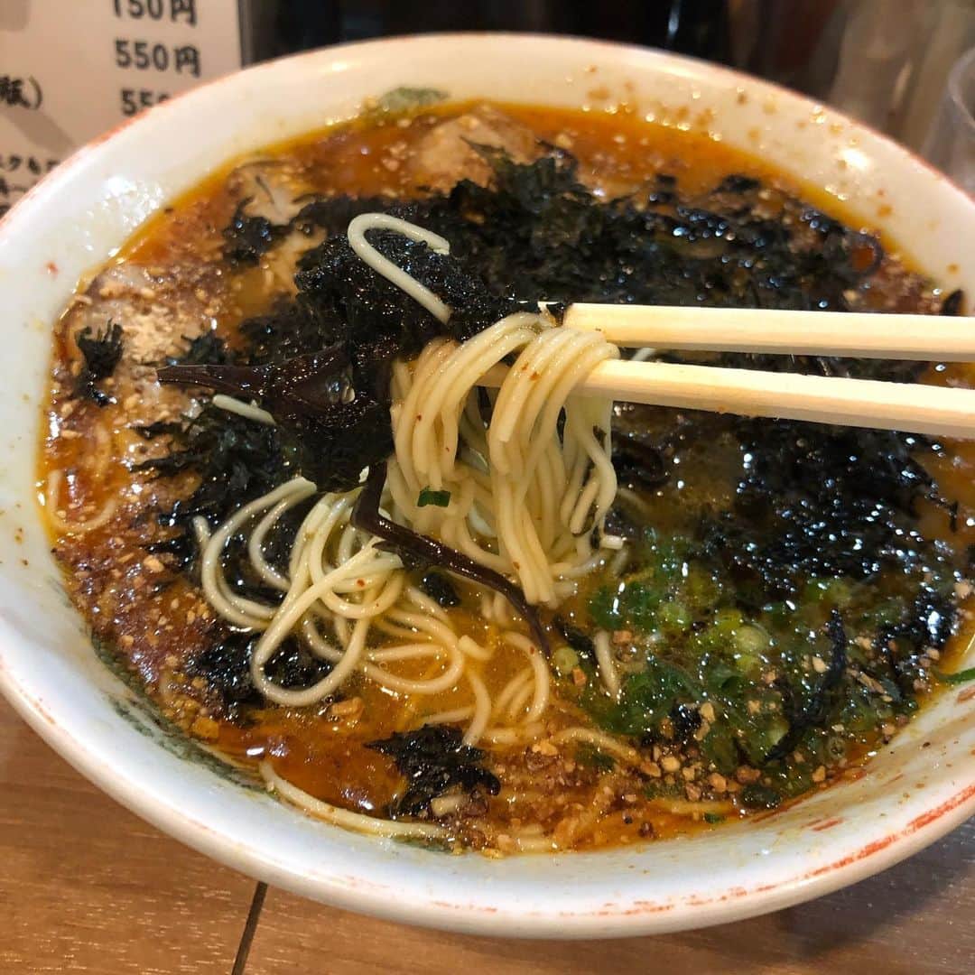 黒田愛美さんのインスタグラム写真 - (黒田愛美Instagram)「昨日の三軒目🍜 やっちゃった。。。😓 #深夜のラーメン #熊本 #天外天  #久々のラーメンはうまかった #黒田愛美」11月13日 10時47分 - kurodaaimi
