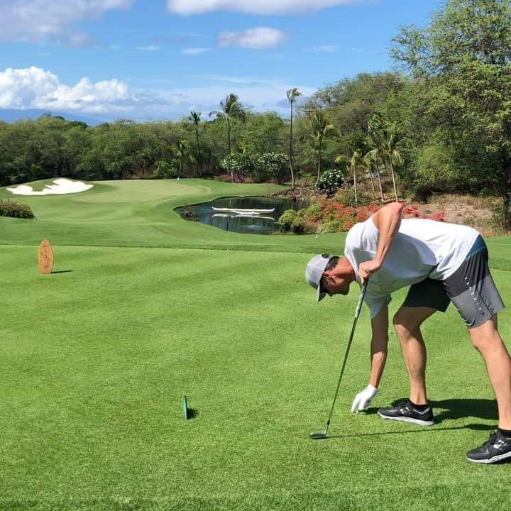 コール・ハメルズのインスタグラム：「I should of had @kelleyjamesmusic follow me around the member guest this past weekend. Probably would of played better and made it into the finals, just another great time @makenagbc and I’m ready for a detox! @casamigos @discoverylandcompany」