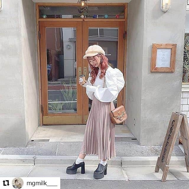 GRLさんのインスタグラム写真 - (GRLInstagram)「【👆画像をタップすると購入できるよ👆】 @mgmilk___ さん @_____mi1213 さん @dayofme0607 さん にGRL商品着用して頂いております💕 ありがとうございます✨ . @grl_official #グレイル #grl」11月13日 11時06分 - grl_official