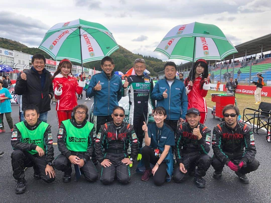 森園れんのインスタグラム：「スーパー耐久2019 ST-1クラス シリーズチャンピオン🏆  #s耐 #supertaikyu #dstationracing #織戸学」