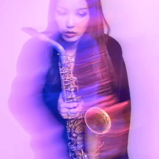 矢野沙織のインスタグラム：「thrilled and existed!! #jazz #sax #eyeofprovidence」