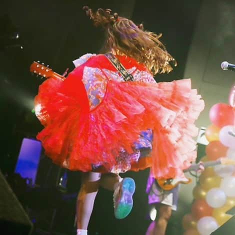 コレサワさんのインスタグラム写真 - (コレサワInstagram)「撮影:小坂茂雄  #君におんがえしツアー」11月13日 14時08分 - koresawa519