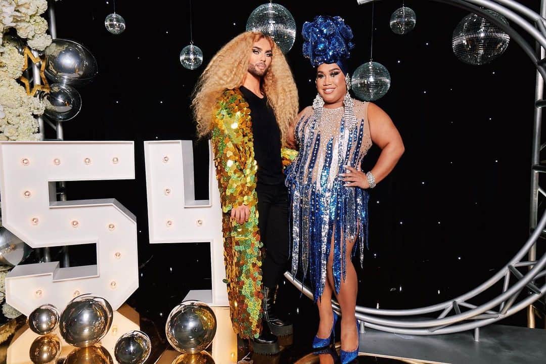 A riel D iazのインスタグラム：「Just a couple Florida boys on the west coast ✨ Happy Birthday @patrickstarrr 💙 Last night was EVERYTHING!  My outfit is by @dollskill 💖」
