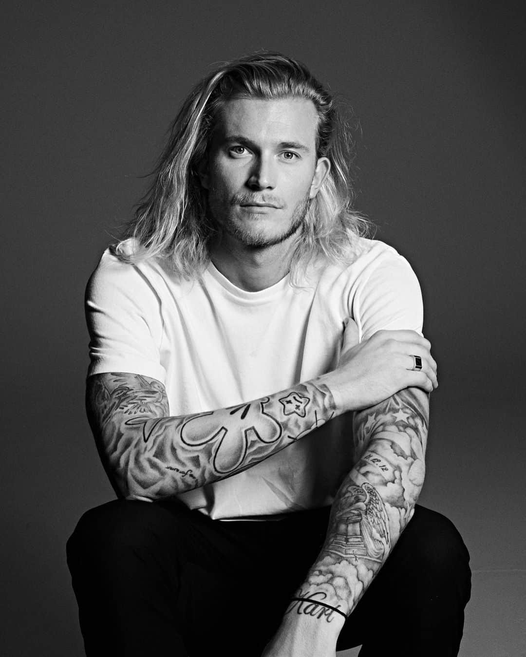 ロリス・カリウスのインスタグラム：「Positive thoughts create positive results.」