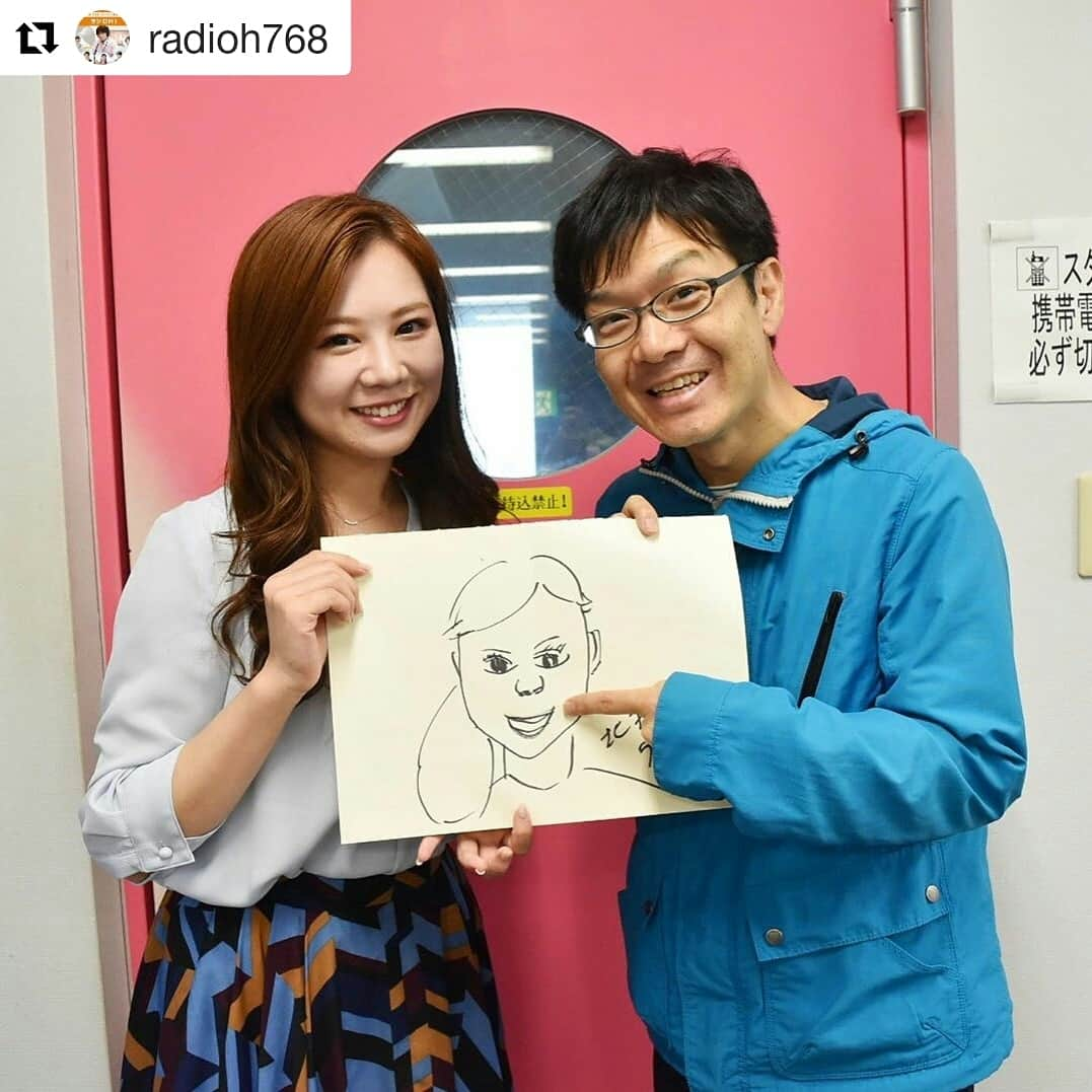 岡山放送さんのインスタグラム写真 - (岡山放送Instagram)「#Repost @radioh768 (@get_repost) ・・・ . 芸術の秋PART II. . 堀アナが北村アナの似顔絵を…。 . 以下、堀アナのコメントです。 . これは誰でしょう？ . 正解は・・・ . 越後製菓！ . ん？ . よく分かりませんが（笑）、実に劇画タッチでよく描けていると思います。 . さすが、報道、スポーツの取材の経験がここに表れているのでは！ . そうそう！ . 堀アナ、おかやまマラソン完走おめでとうございます。 . #OHK #岡山放送 #8ch #アナウンサー #堀靖英 #北村麗 #おかやまマラソン #完走 #フルマラソン」11月14日 0時20分 - ohk_official