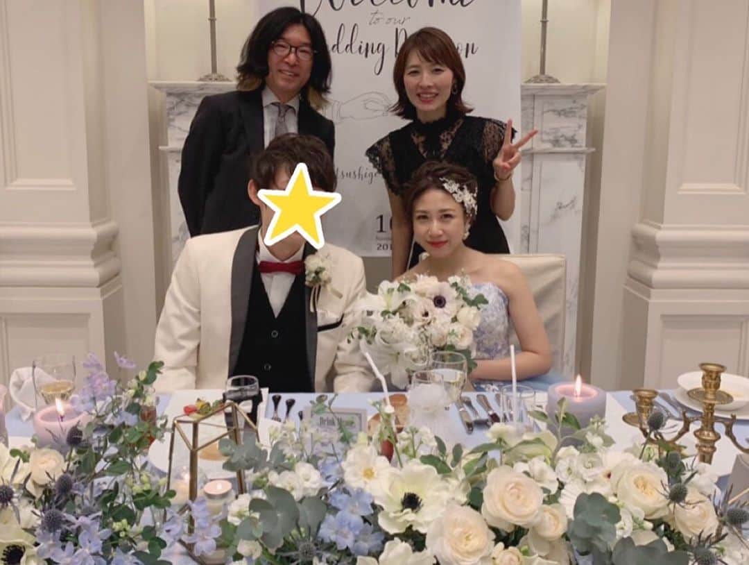 DJ みぃさんのインスタグラム写真 - (DJ みぃInstagram)「一部ですが、結婚式に列席してくださった皆さん😌💓地元&大阪の友達から職場の方まで沢山の方に来て頂きました🥰ここにいるみんなのおかげで今の私がいます、、😌⭐️これからも宜しくお願いします🙇‍♀️✨✨ #結婚式 #装飾もケーキも理想通り #みんなにお祝いしてもらえて幸せ」11月14日 0時57分 - dj.meee