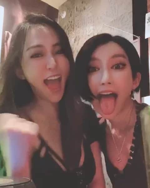 DJ mariennuのインスタグラム：「Yeahhhhhhhhhhh👅 @iharamasami & @djmariennu  覚えてる？？💝 イタズラばっかりしてたあの頃。。。てへ」