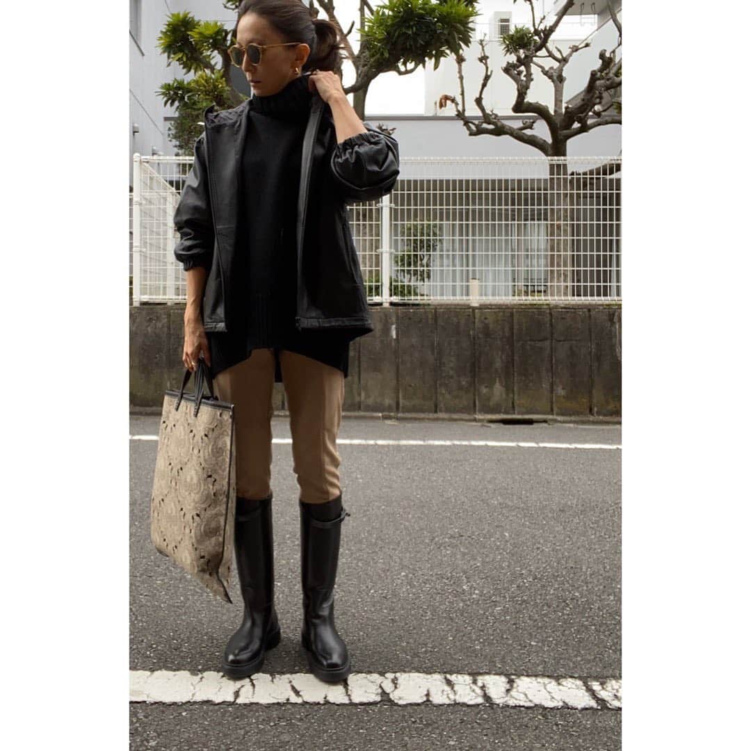のインスタグラム：「今日は朝からワクワクな企画の打ち合わせへ . #shizunascoordinate」